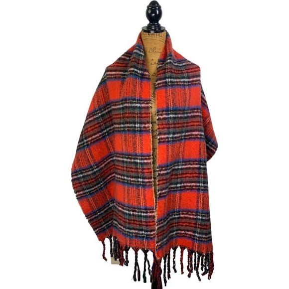 STEVE MADDEN Plaid & Animal Print Chunky Reversible Blanket Wrap Scarf‎ - OS - Picture 6 of 12